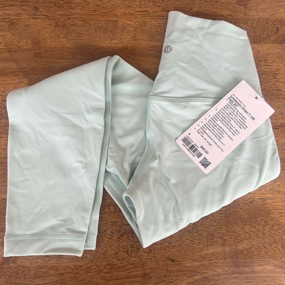 NWT Lululemon Align High Rise Size 4 28" in Delicate Mint